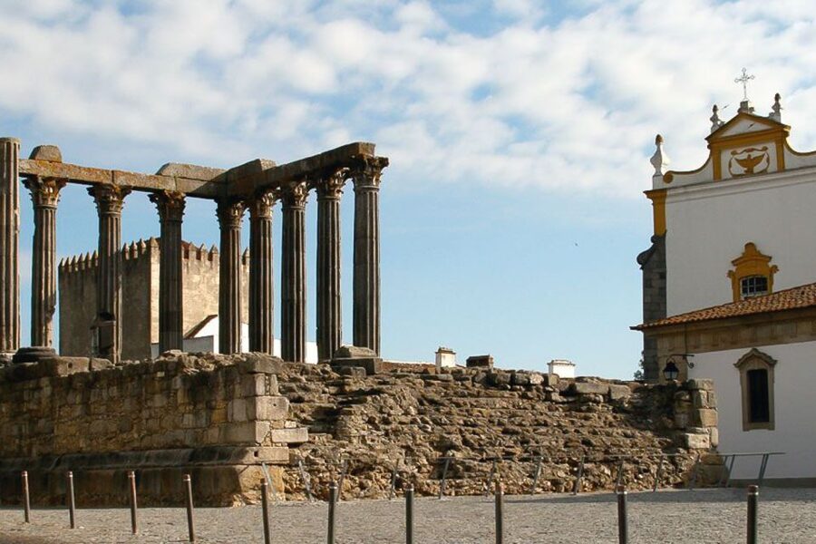 From Lisbon: Évora City Private Tour - Your main base in Évora: getting oriented in about an hour