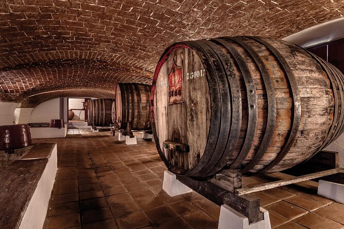 From Lisbon: Évora, Monsaraz, Wine Tasting & Cristo Rei - Getting started at Praça dos Restauradores (and why the location matters)