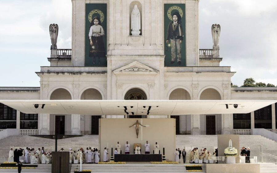 From Lisbon: Fátima and Sintra Private Tour - Guides you might get: the difference a pro makes