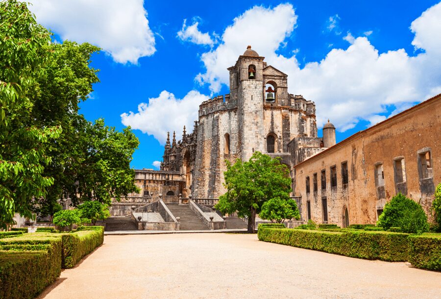 From Lisbon: Fátima, Batalha, Nazaré, and Óbidos – Small groups - Fátima: 90 minutes at the Shrine and Chapel of the Apparitions