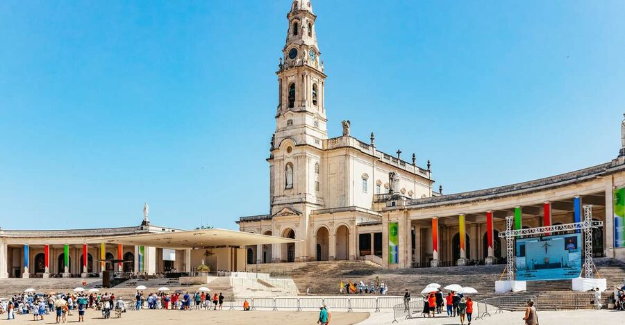 From Lisbon: Fatima Batalha Nazaré & Óbidos Small-Group Tour - Who Should Book This Tour From Lisbon