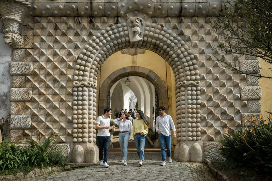 From Lisbon: Fátima, Nazaré and Sintra Guided Tour - Price and value: is $411 worth it?