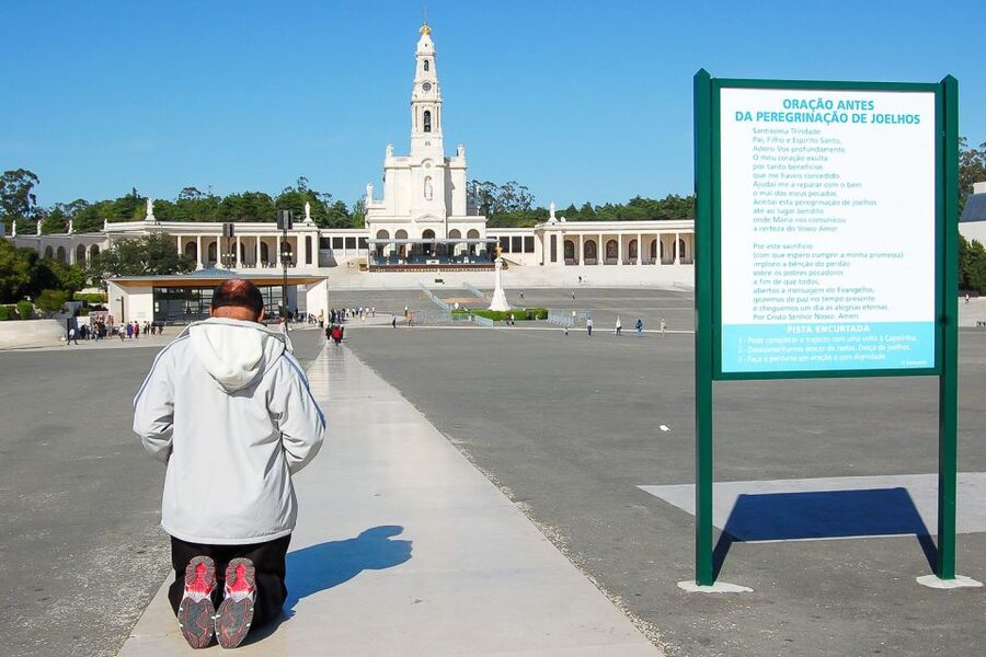 From Lisbon: Fatima Sanctuary Private Day Tour - Chapel of Apparitions and the Mass Moment