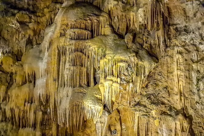 From Lisbon:Fátima Spiritual Journey & Largest Caves in Portugal - A private Lisbon-to-Fátima day that starts underground