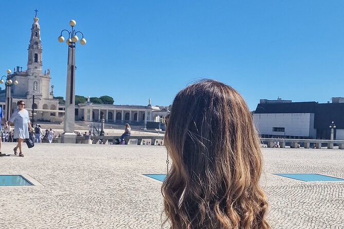 From Lisbon:Fátima Spiritual Journey & Largest Caves in Portugal - Getting from Lisbon: flexible start time, private comfort, and WiFi onboard