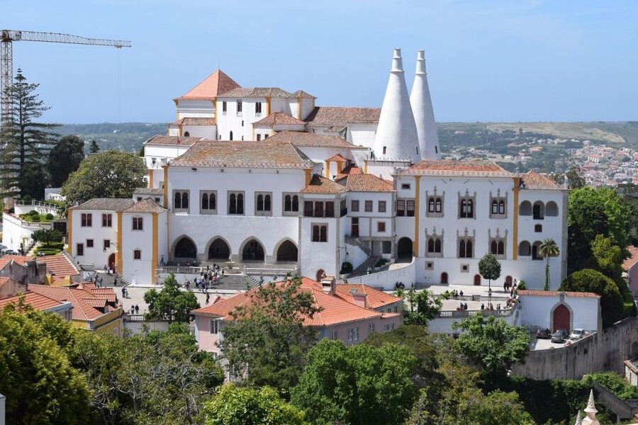 From Lisbon: Half-Day City Tour of Sintra - National Palace of Queluz: the relaxed warm-up before the big palaces