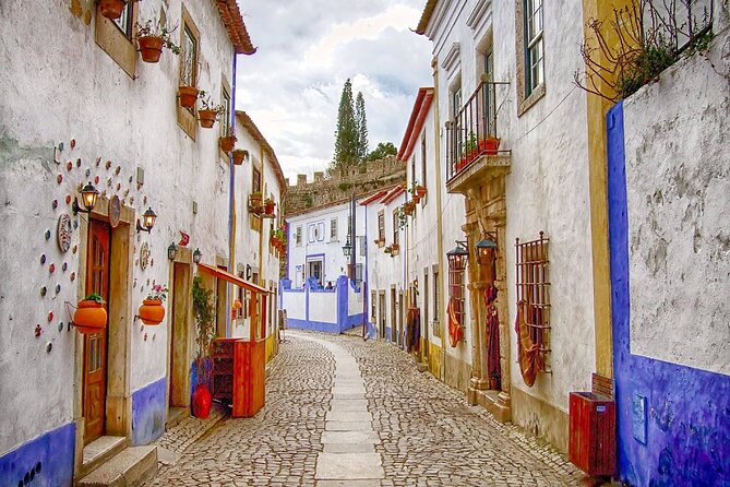 From Lisbon : Óbidos & Nazaré Giant Waves, Ginja & Small Group - Getting from Lisbon: timing, comfort, and group size