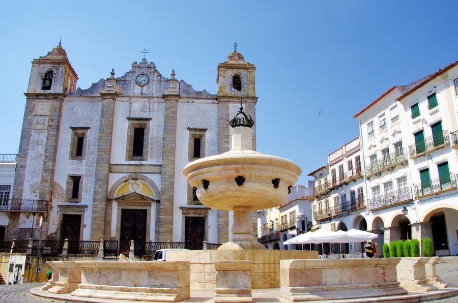 From Lisbon: Private Customized Small-Group Tour to Evora - Roman Temple of Évora: your UNESCO photo stop (and how to approach it)