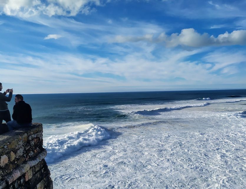 From Lisbon: Private Óbidos and Nazaré Tour - Sítio da Nazaré: Sanctuary, 16th-Century Fort, and Cliff Views