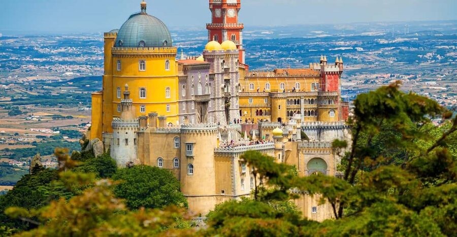 From Lisbon: Private Sintra Tour with Cellar Visit & Tasting - The smart idea: Sintra palaces plus Colares wine in one 8-hour loop