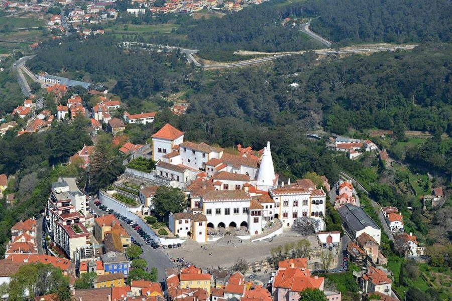 From Lisbon: Sintra and Cascais Highlights Small-Group Tour - What Guides Really Do for You (And Why It Matters)