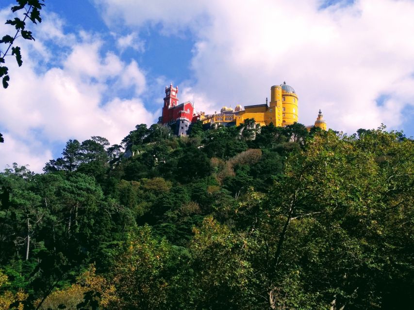 From Lisbon: Sintra and Cascais Natural Park Private Tour - A short stop for quick context and viewpoints