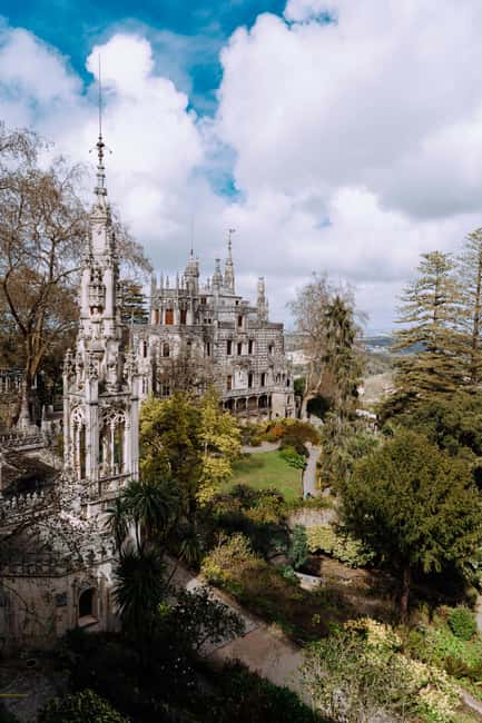 From Lisbon: Sintra Half-Day Tour with Pena Palace Tickets - Casa Piriquita stop: travesseiro or queijada plus ginjinha