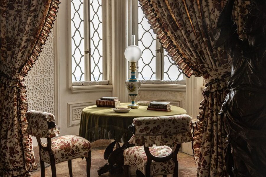 From Lisbon: Sintra Pena Palace Cascais 8-People Group Tour - Colares and wine country: learning something you can taste