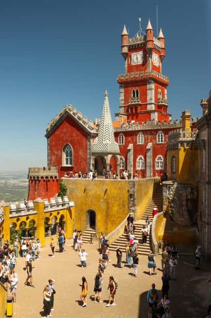 From Lisbon: Sintra, Pena Palace, Regaleira, Roca & Cascais - Cascais with free time: shopping streets, beach air, and choosing your pace