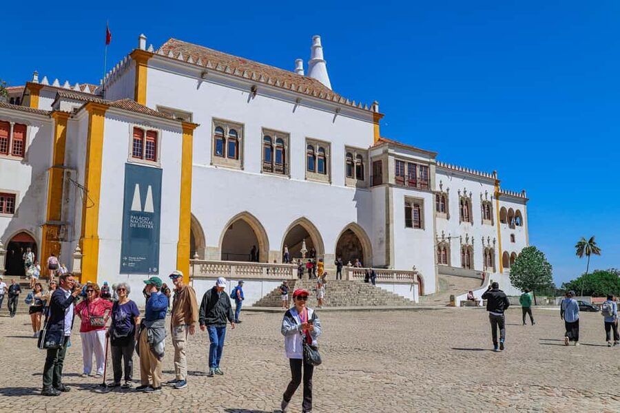 From Lisbon: Sintra & Regaleira w/tickets - Small Group Tour - Guide style: what you’re really paying for