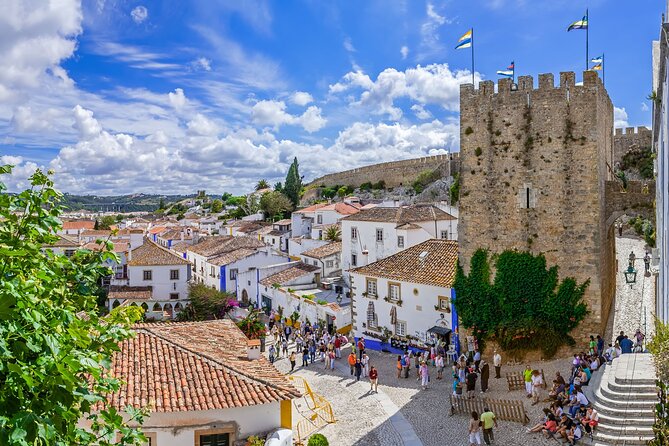 From Lisbon: Small Group to Fátima, Batalha, Nazaré & Óbidos - Guide quality and pace: how to make this day work for you