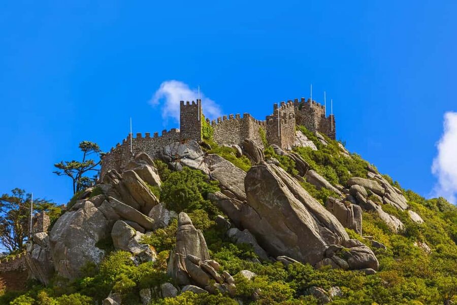 From Lisbon: Small Group Tour of Sintra and Cabo da Roca - Guide style: what Stefano brings to the day