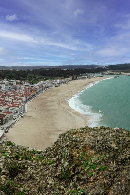 From Lisbon: Tansfer to Porto with stops until 3 cities - How the van day flows: the pickup-to-Porto rhythm