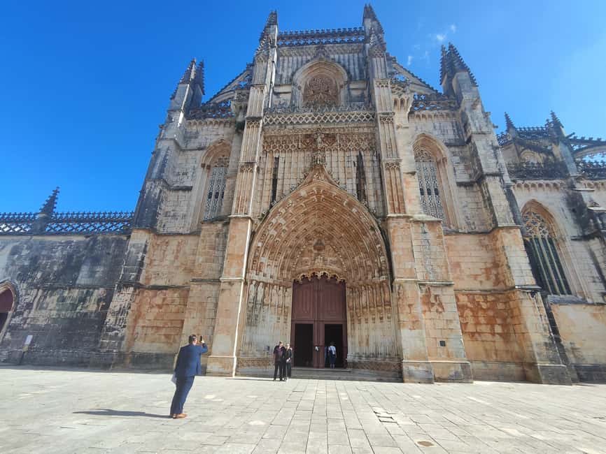 From Lisbon: Tomar, Batalha, Alcobaça, & Óbidos Templar Tour - Batalha Monastery: UNESCO grandeur you can feel in your feet