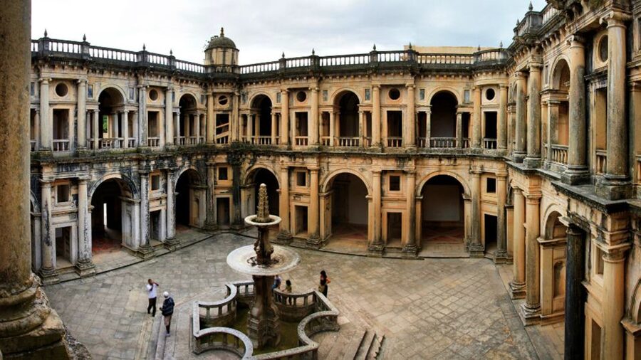 From Lisbon: Tomar, Christ Convent & Almourol Castle Tour - Quick hits: what makes this tour work