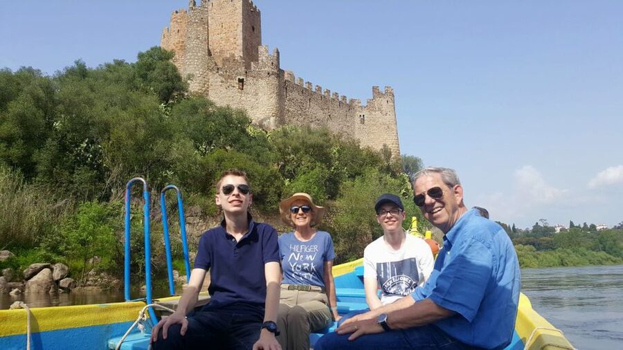 From Lisbon: Tomar, Christ Convent & Almourol Castle Tour - A Long but Smooth Day From Lisbon