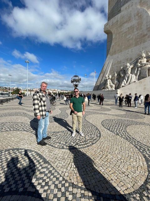 Full city of Lisbon on board of a private car - Lisbon in 4 hours by private vehicle: why this format works
