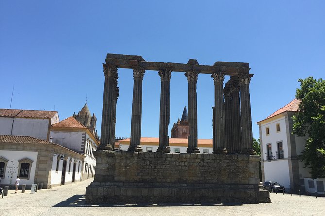 Full Day Private Tour in Évora and Arraiolos - Templo Romano de Évora (Temple of Diana): A Roman Monument That Survives the Centuries