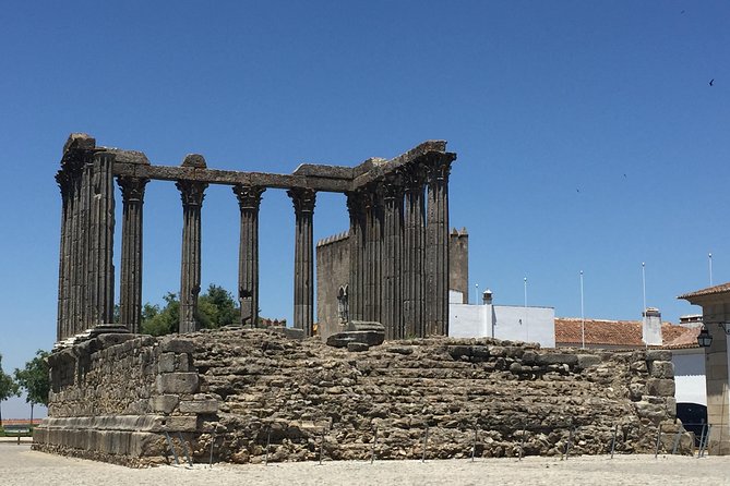 Full Day Private Tour in Évora and Arraiolos - Igreja de São Francisco: Gothic-Manueline Beauty With Portuguese Maritime Symbols