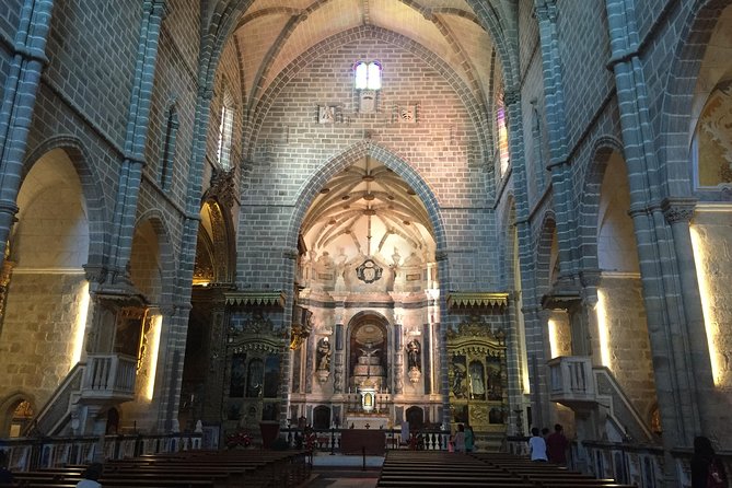 Full Day Private Tour in Évora and Arraiolos - Chapel of Bones: The Dark Side of Évora (Plan for It, Don’t Fear It)