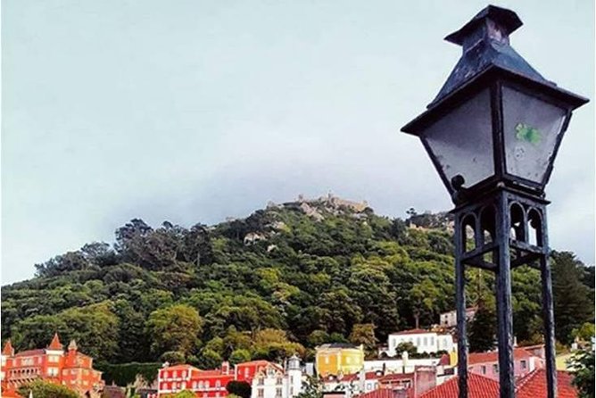 Full day Private tour Sintra + Cabo da Roca + Cascais (2 - 4 persons) - Castelo dos Mouros: A Short Stop With a Big Payoff