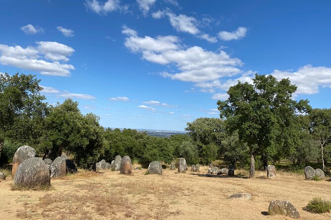 Full Day Tour in Évora from Lisbon - Stop 1: Évora historic center—1 hour 40 minutes to actually see the city
