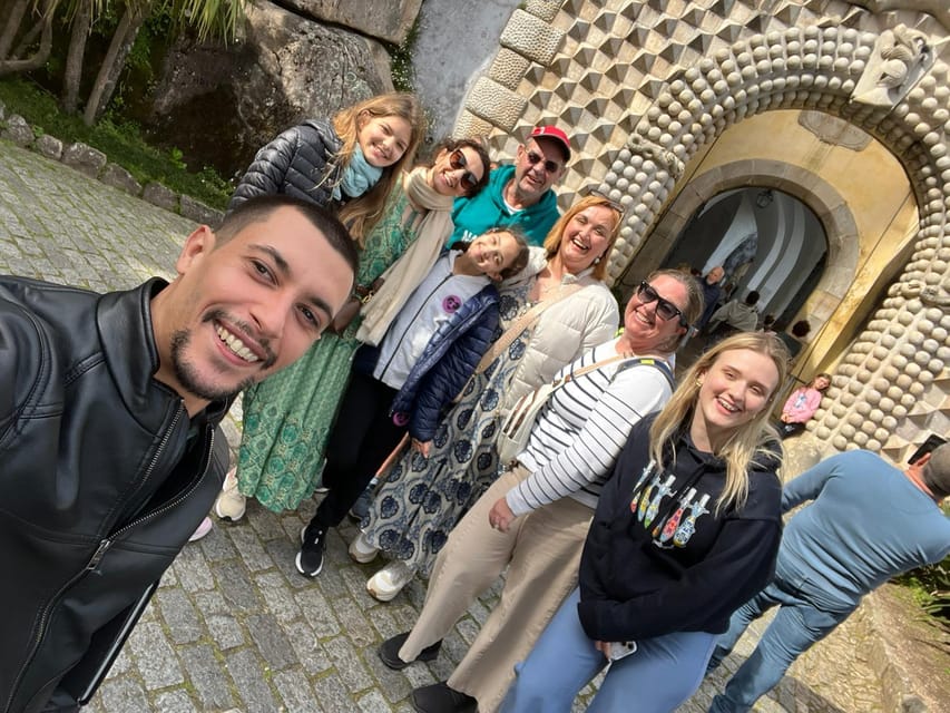 Full Day tour in Sintra with Pick-up in Lisboa - Food stop: traditional Portuguese meal, with a budget reality check