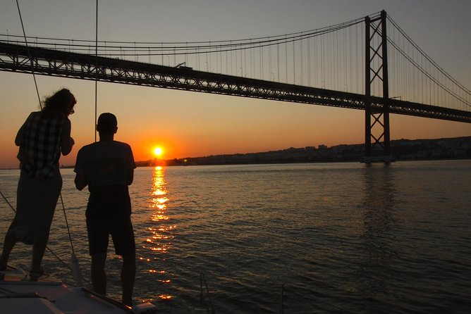 Go Sailing - Lisbon Sailing Tour - Drinks and snacks included: the relaxed way to do it
