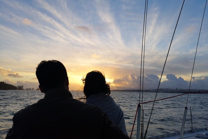 Golden Hour Boat Tour - Sailing by the Monuments with Wine - St. George’s Castle, Sé de Lisboa, and Alfama’s fado streets