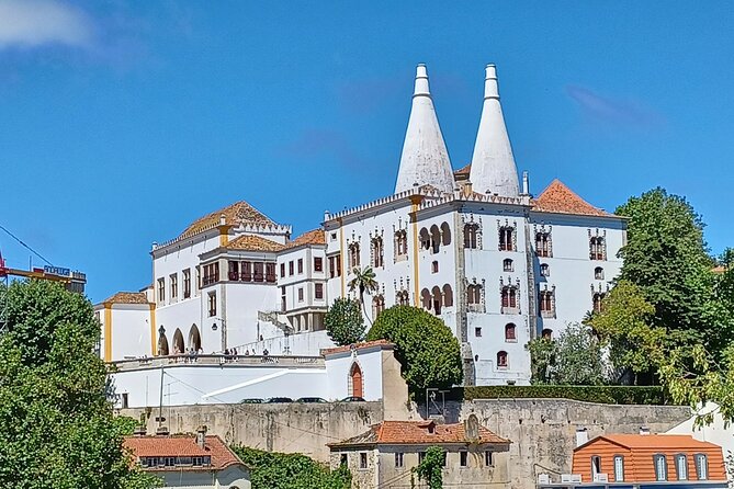Group to Pena Palace, Sintra (pass by Regaleira) and Cascais - Sintra village: the warm-up before the big sights