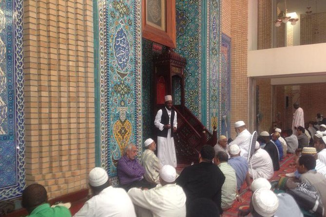 Halal Lisbon Private Tour With Muslim-friendly Lunch - Lunch: halal food, handled with intention