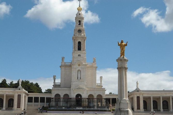 Half Day Fatima + Aldeia Pastorinhos Private Tour Departure Lisbon - Practical tips so you get the most from a half-day