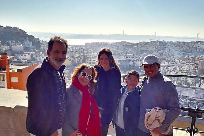 Half day Private Tour 4h Historical Lisbon Center w/ Tasting - Pickup and getting oriented fast