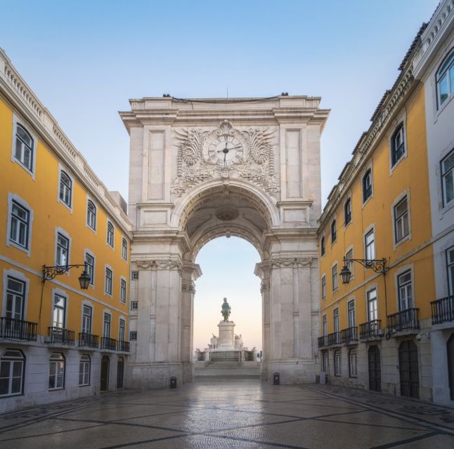 Half-Day Private Tour in Lisbon - Senhora do Monte viewpoint to Santa Engrácia: a fast start that gets you oriented