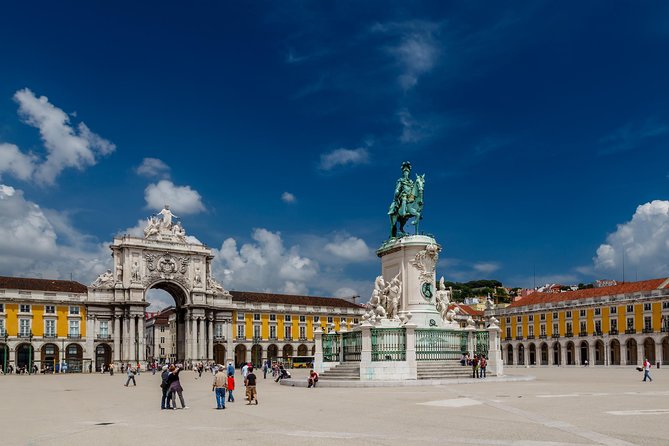 Half Day Private Tour - Lisbon's Heritage and Modernity - Downtown Baixa to Rossio and Restauradores: Quick Orientation, Big Payoff