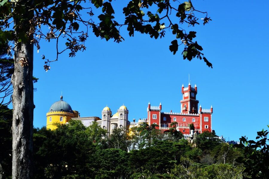 Half Day Shared Tour to Sintra with Licensed Guide - Should you book this Sintra half-day tour?