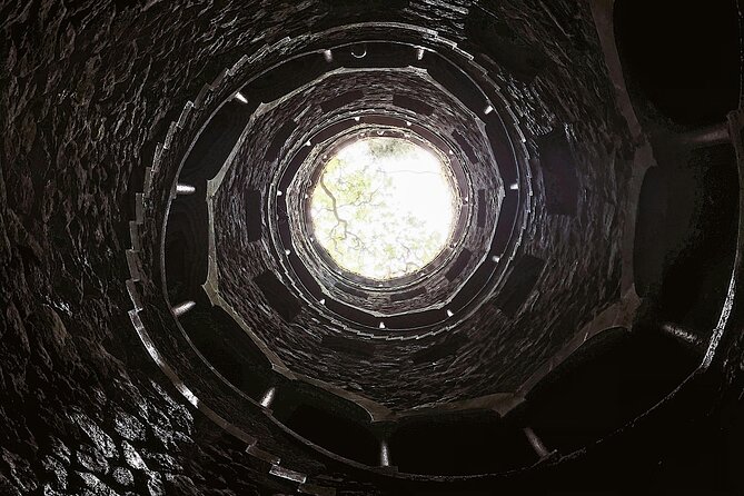 Half-Day Sintra Pena and Regaleira palace with Small Group - Why this half-day Sintra combo works in 4 hours