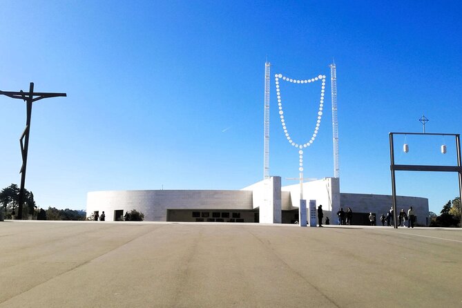 Half Day Tour from Lisbon to Fatima - Stop 2: Fátima Shopping Center for Souvenirs That Don’t Feel Like a Rush