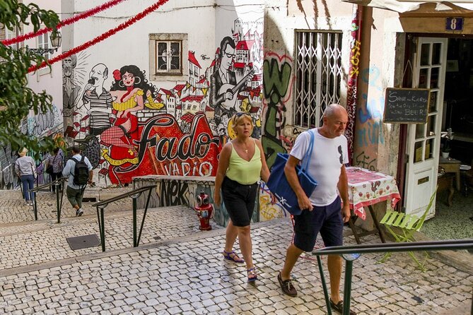 Half-Day Walking Tour about the African Presence in Lisbon - Stop 2: Chafariz d’El Rei—class divisions in a fountain