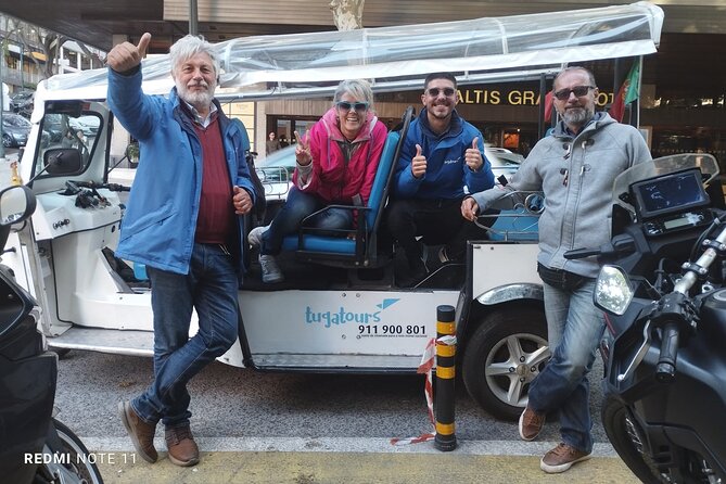 Halfday Tuk Tuk Tour Lisbon Highlights-Viewpoints-Local Stories - Feira da Ladra: browse like a local on the market days