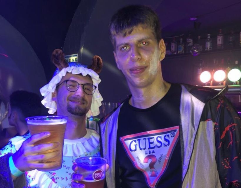 Halloween Haunts: Lisbon Pub Crawl Experience - Who should book this Lisbon Halloween pub crawl