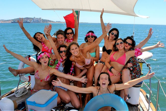 Hen Party in Lisbon on a vintage Sailboat - On-board party mode: drinks, snacks, and music that fits a group