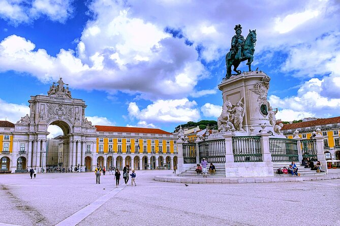 Highlights of Lisbon - Private Tour - A XIX-Century Avenue Break: Shade, Stroll, and a Moment to Breathe