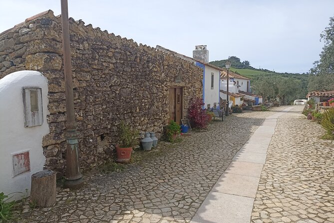 Hike & Wine Ericeira - A 4-hour hike-and-wine plan near Cheleiros
